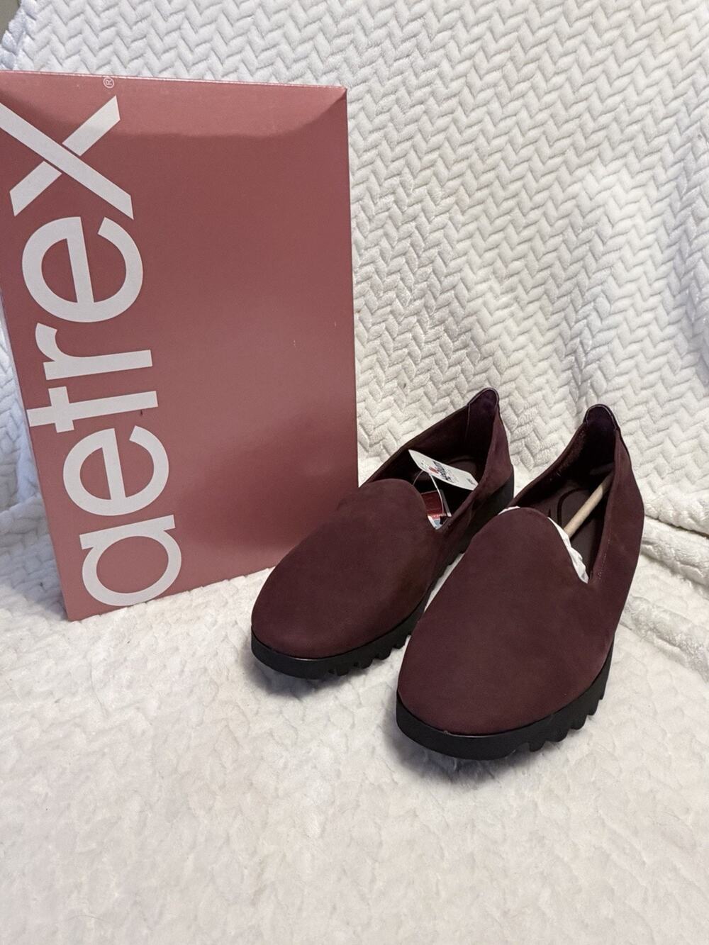 Aetrex Womens Liz Burgundy Heelium Collection Leather Slip-Ons Size 9